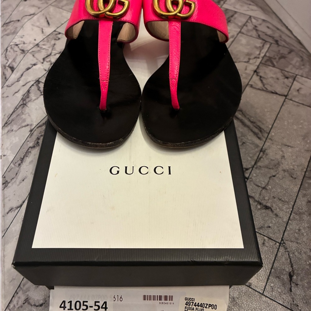 Gucci Fuchsia Pink Leather Logo Double G Thong Sandal size 35 Black Se $495 - Picture 16 of 16
